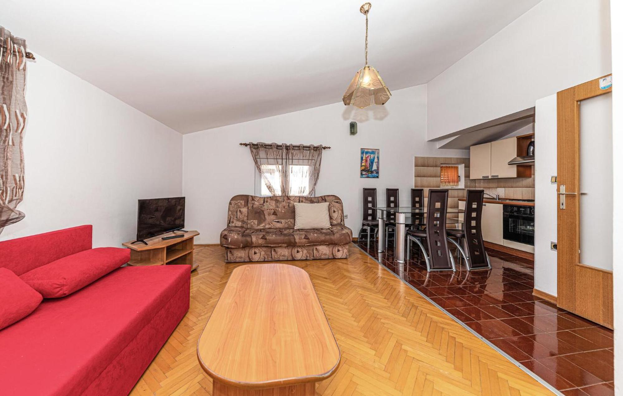 Gorgeous Apartment In Kastel Kambelovac With Wifi Kaštela Extérieur photo